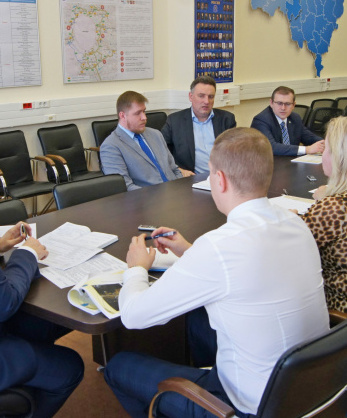 11.04.2019 состоялось заседание Рабочей группы по автомобильным дорогам и улично-дорожной сети.